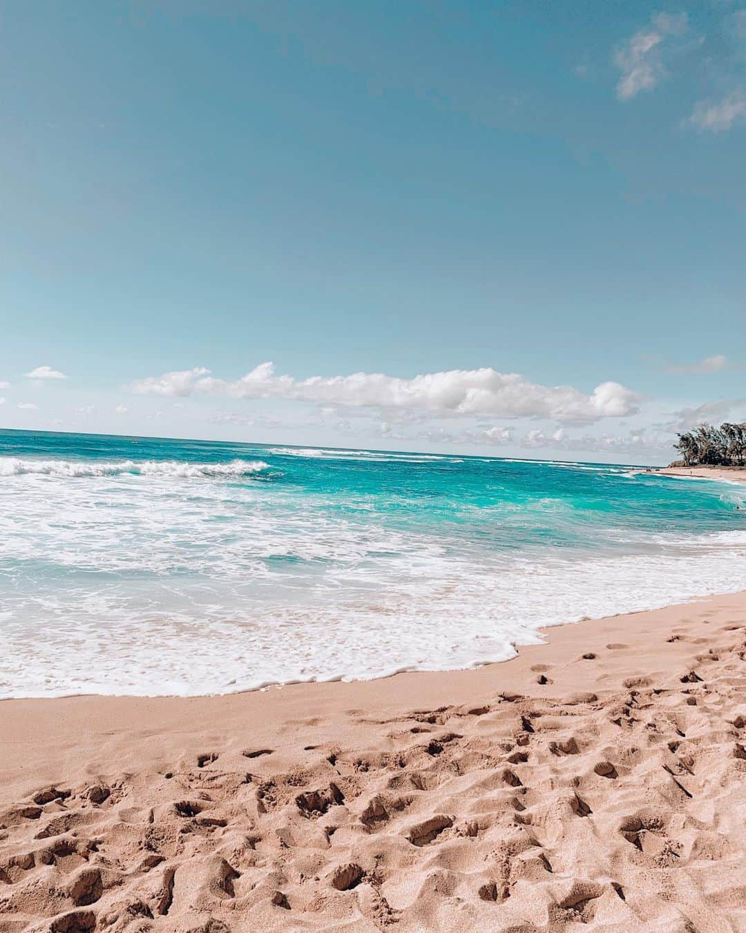 ユミ さんのインスタグラム写真 - (ユミ Instagram)「Good night ♡ Beautiful island.  #beachstyle#life#island#gn」6月29日 2時10分 - yuminchu1029