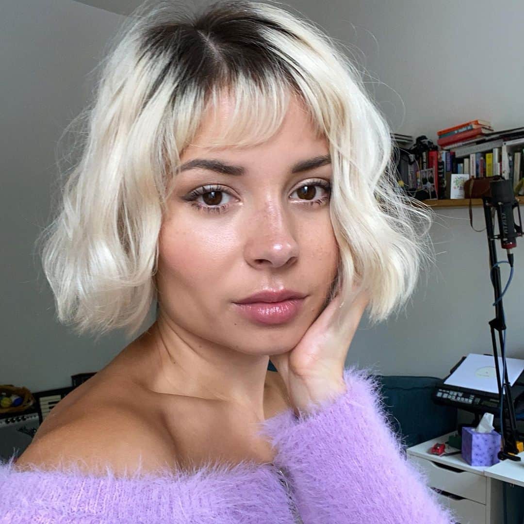 のインスタグラム：「a sunday message for all the self doubters out there lol 👇🏼 you wouldn’t plant a seed and dig it up every few days to see if it has grown. So why do you keep questioning yourself, your hard work and your decisions? Have patience, stop overthinking and stay persistent ✨ @connecting_consciousness」