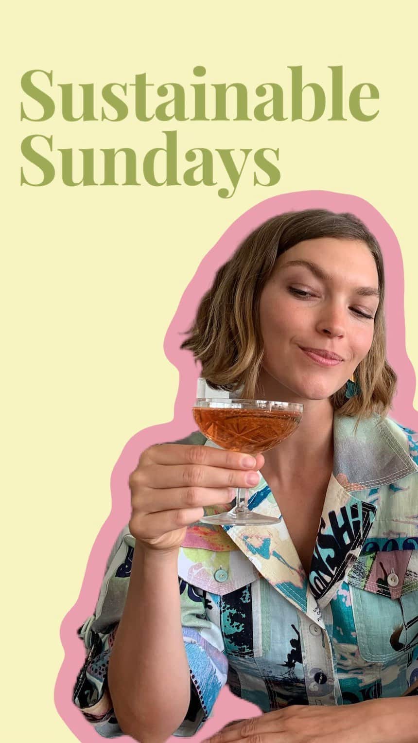 アリゾナ・ミューズのインスタグラム：「Let’s talk Eco-hol! Here are some of my favourite sustainable tipples:  Organic Rose Gin: @tinkture Lager: @giltandflint @hayefarmdevon  Wine: @supernatural_wine_co Wine: @macerationcarbonique Cider: @somersetciderbrandy @alicetemperley Kombucha: @tinkture Negroni Rosa: @tinkture」