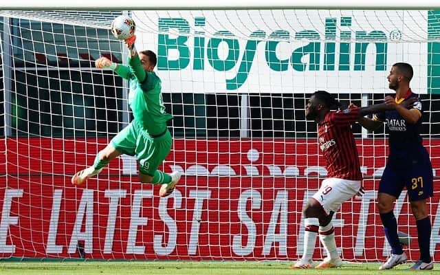 ジャンルイジ・ドンナルンマのインスタグラム：「Tre punti importanti! Avanti così 💪🏼⚽️」