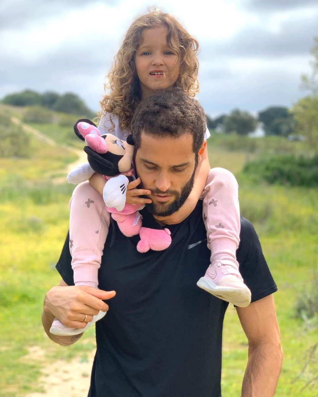 マリオ・スアレスさんのインスタグラム写真 - (マリオ・スアレスInstagram)「Muchas felicidades princesa !! 4 años ya desde que cambiaste nuestras vidas!! Te quiero con locura ❤️😍🤤👸🎂 #Matilda」6月29日 3時52分 - mariosuarez4