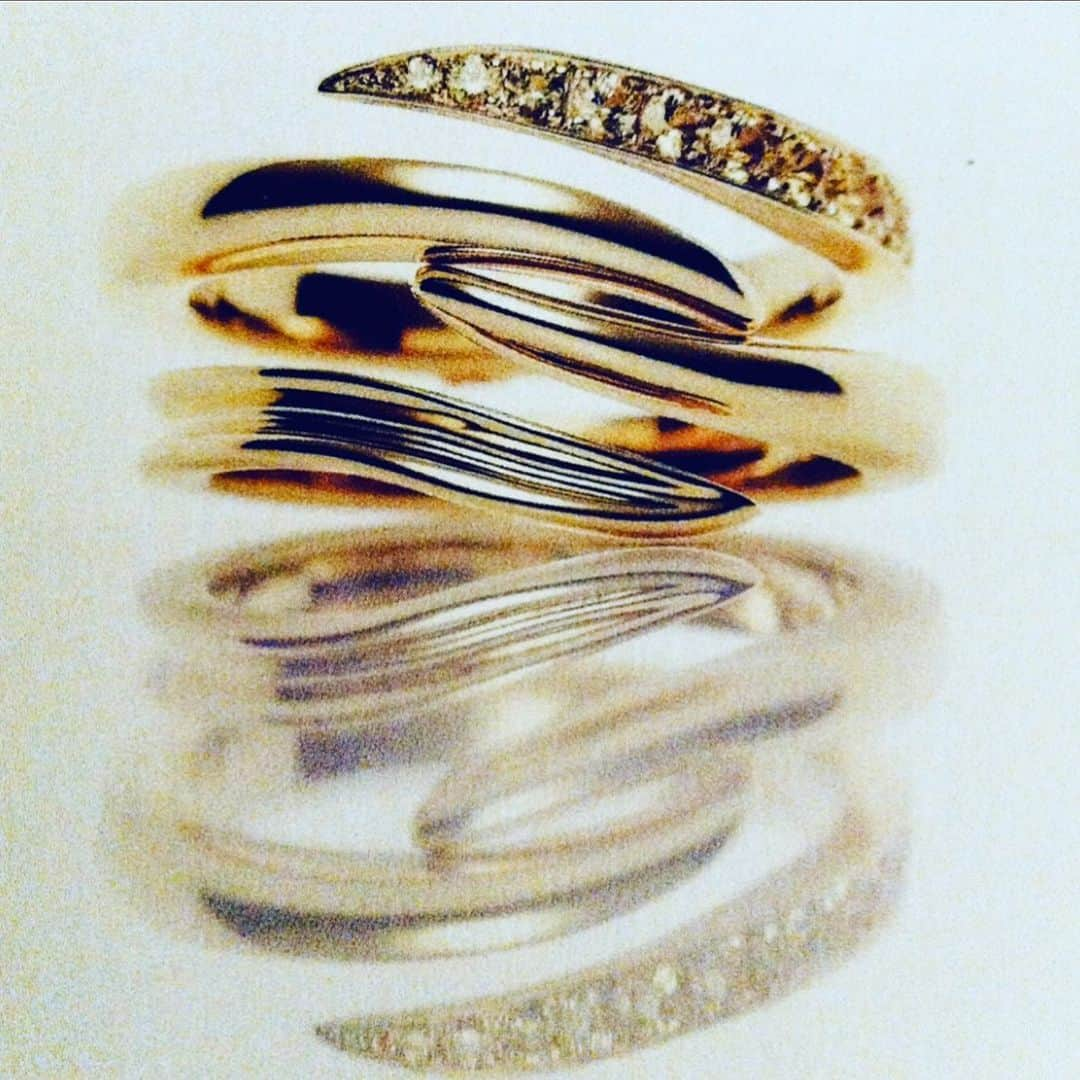 ホアキンベラオさんのインスタグラム写真 - (ホアキンベラオInstagram)「Colección MEA CULPA. Se compone de diferentes anillos de oro blanco y amarillo y con diamantes,para que tú hagas tu propia combinación #joaquinberaomadrid#joaquinberaovalencia #joaquinberaomilan #joaquinberaojapan」6月29日 3時59分 - joaquinberao