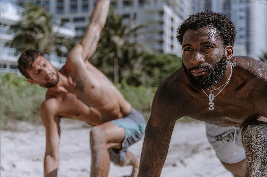 アンドレ・ドラモンドのインスタグラム：「Still think I can’t do it?👀🙄🤷🏽‍♂️」