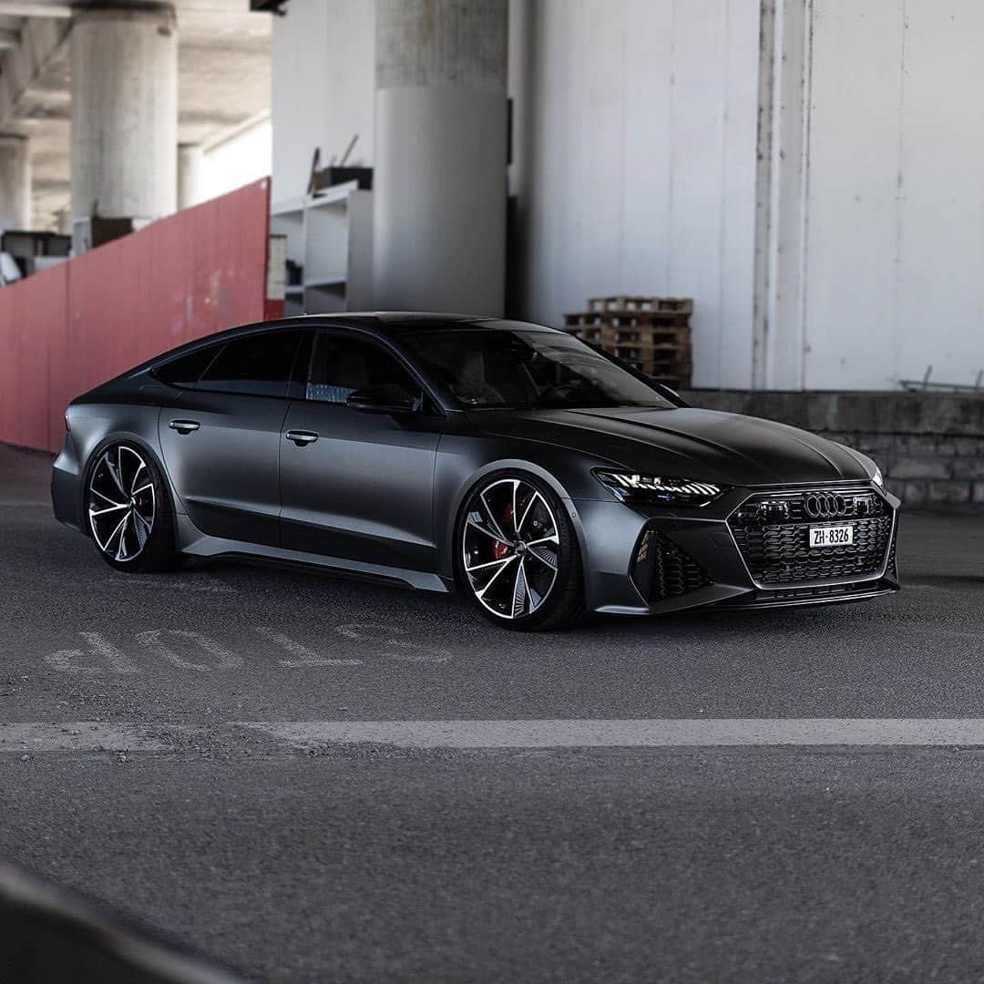 CarsWithoutLimitsさんのインスタグラム写真 - (CarsWithoutLimitsInstagram)「RS7, M8 Gran Coupe or GT63s ??? Photos @srs_swissrichstreets  #carswithoutlimits #rs7 #m8grancoupe #gt63s」6月29日 4時58分 - carswithoutlimits
