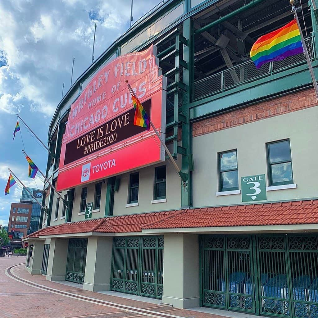 シカゴ・カブスさんのインスタグラム写真 - (シカゴ・カブスInstagram)「‪Love is love. #Pride2020‬」6月29日 5時06分 - cubs