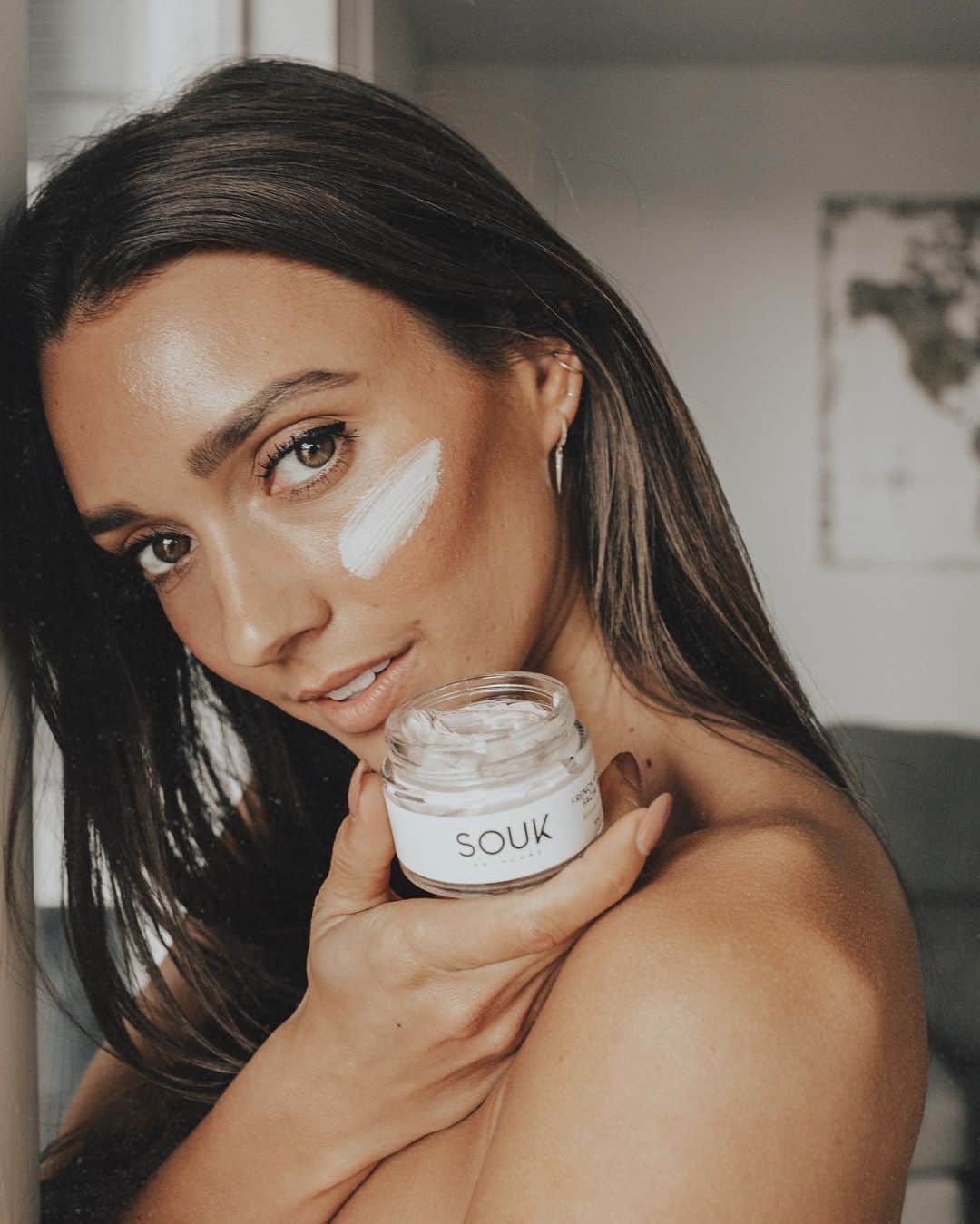 Fred Segalさんのインスタグラム写真 - (Fred SegalInstagram)「✨NEWNESS ALERT✨ We're thrilled to add @soukskincare onto our shelves! 🧖🏼‍♀️⁠⠀ ⁠⠀ Natural skincare that actually works, at a price that you can stock up on. It's everything we want for our summer glow ☀️⁠⠀ ⁠⠀ #wellness #skincare #selfcare #selflove #souk #soukskincare #fredsegal」6月29日 5時44分 - fredsegal
