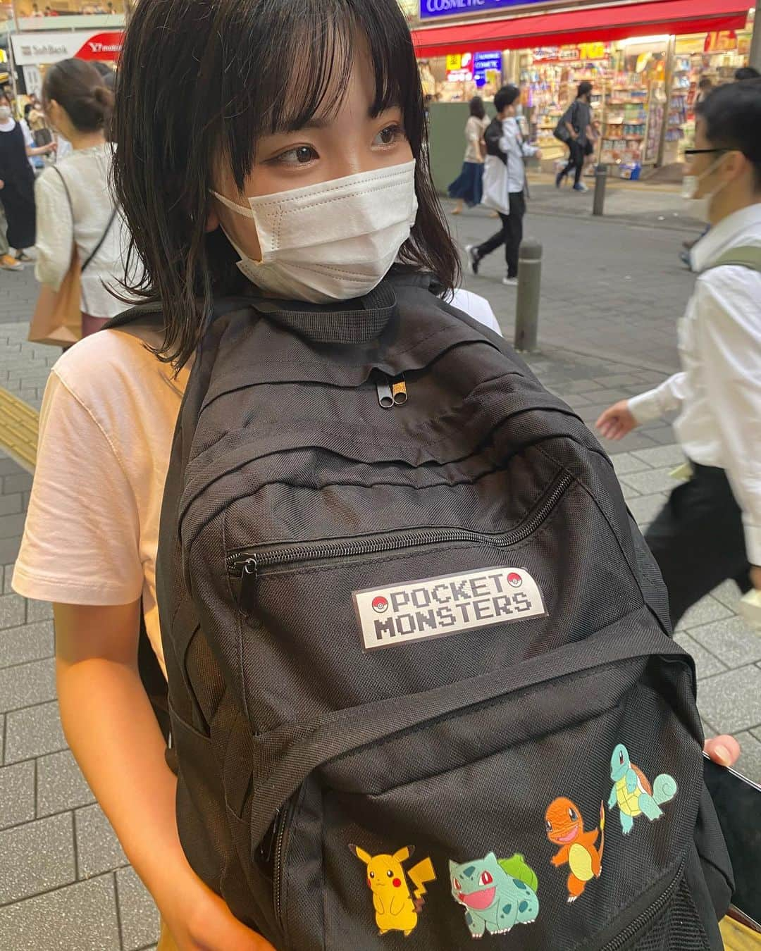 白井杏奈のインスタグラム：「・ ポケモンリュック🔥🍃💧 お気に入り〜久しぶりに使った」