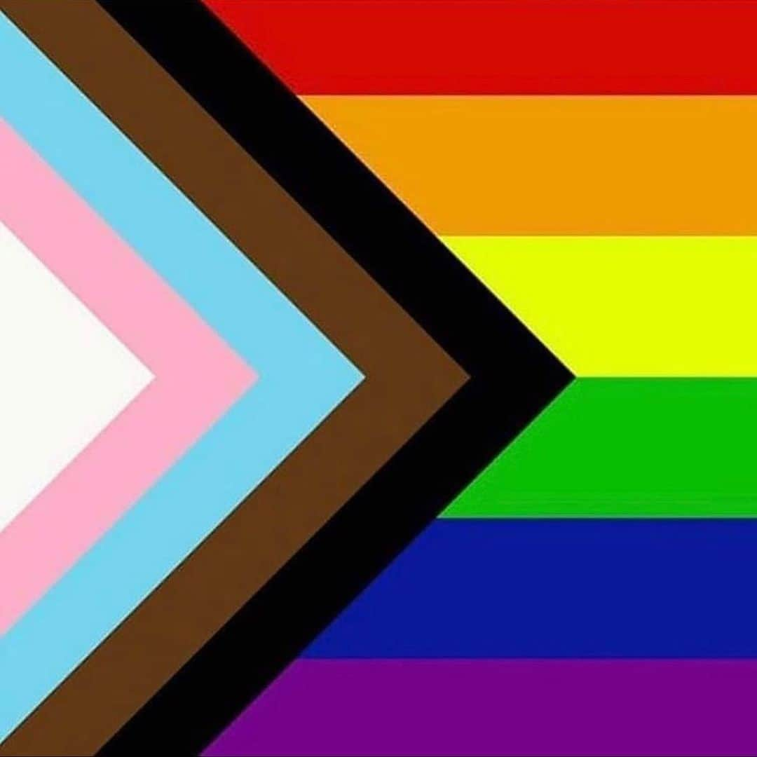 クリスティン・ウッズのインスタグラム：「HAPPY PRIDE MY FRIENDS ❤️🧡💛💚💙💜🖤🤎💖🤍」