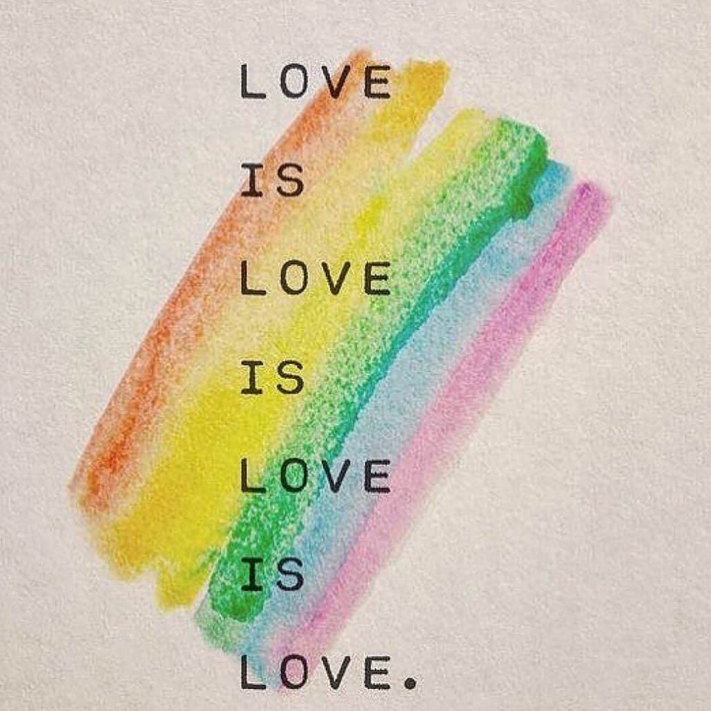 ペネロペ・クルスさんのインスタグラム写真 - (ペネロペ・クルスInstagram)「#loveislove🌈」6月29日 7時01分 - penelopecruzoficial