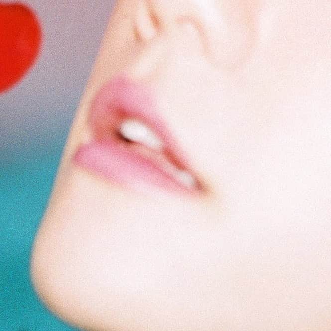 EXOさんのインスタグラム写真 - (EXOInstagram)「백현 BAEKHYUN The 2nd Mini Album [‘Delight’] - Chemistry Ver. - #백현 #BAEKHYUN @baekhyunee_exo #엑소 #EXO #weareoneEXO #Delight #Candy #큥이_에리_기가막힌_케미스트리」6月15日 0時01分 - weareone.exo