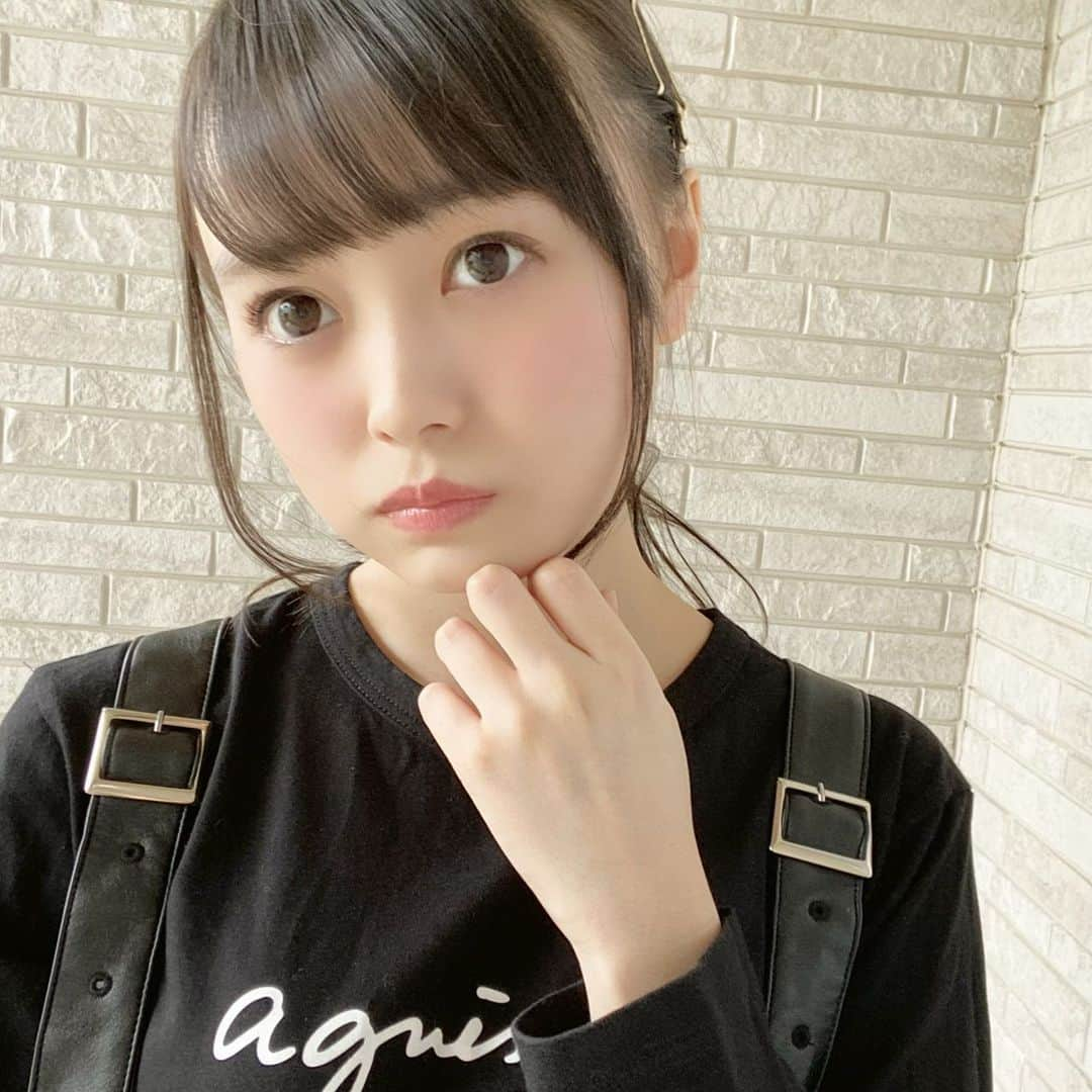 樋渡結依さんのインスタグラム写真 - (樋渡結依Instagram)「久しぶりの自撮り〜 まとめ髪にヘアピンをたくさんつけてみた😊  #ポニーテール女子  #巻きポニー  #友達にもらったヘアピン #ヘアピンアレンジ ♡ #横顔やばい ？笑」6月15日 0時16分 - yui_hiwatashi0430