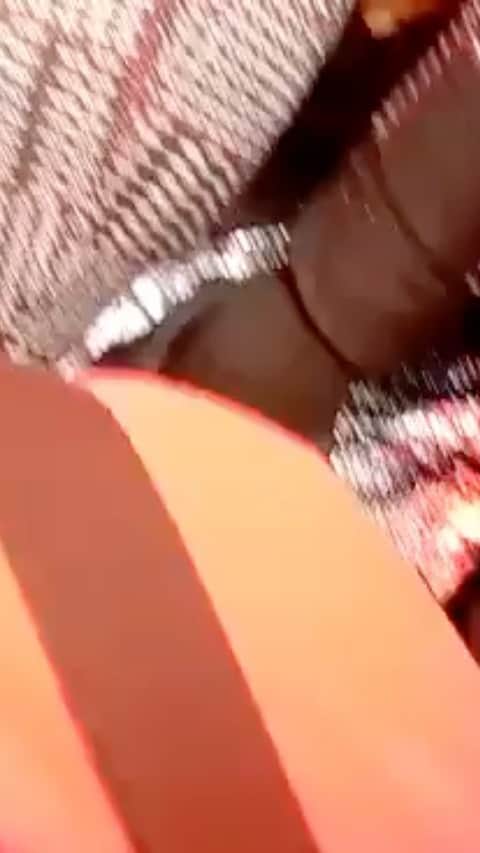 レナ・ヘディのインスタグラム：「People seeking refuge. 32 people, pregnant women and kids, attacked on the water, everything taken by “police” then left to drift and die.. eventually rescued by the Turkish coast guard.  Nothing is investigated. Murder and rape is not investigated. People who have suffered great trauma and are then treated as if they don’t matter are left to fight literally to the death sometimes. We’re taking KIDS, small kids, old folks, young men who need guidance and education.  Come on  EU Have a conversation, Do something, it’s a disgrace. Talk  to @salamaldeen .. or @chooselove or @rescueorg or @roadtofreedom1 or @movementonthegroundoffici  or @humanrightswatch These guys and so many others, their  work is life saving 🧡 WHY DON’T YOU FOLLOW SUIT ?」