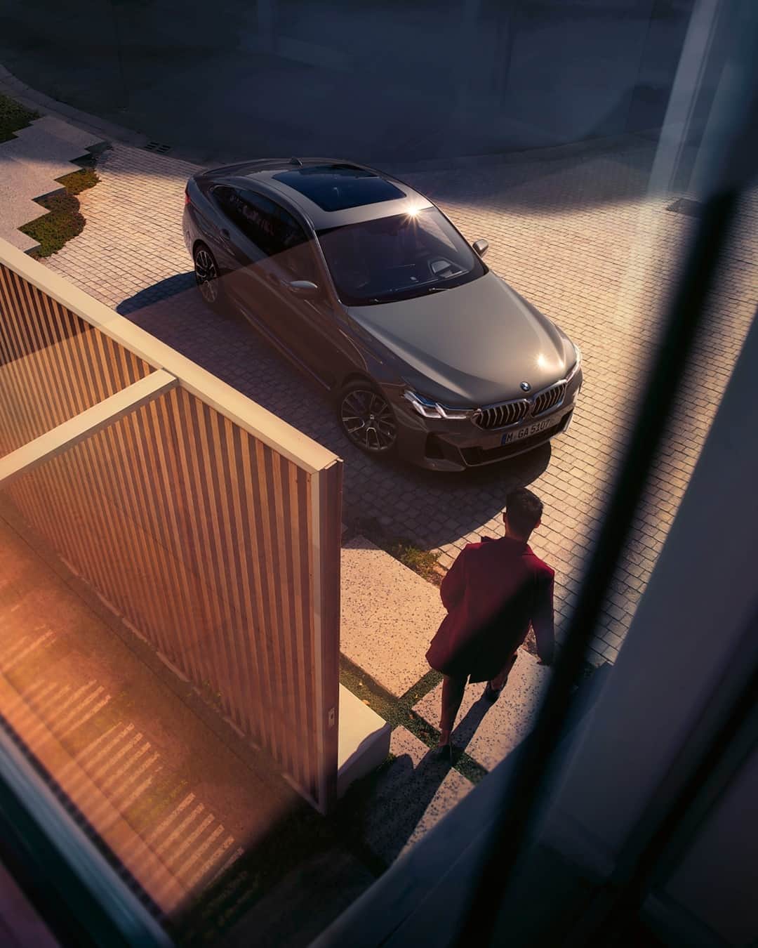 BMWのインスタグラム：「Get in your comfort zone. The new BMW 6 Series Gran Turismo. #THE6 #BMW #6Series」