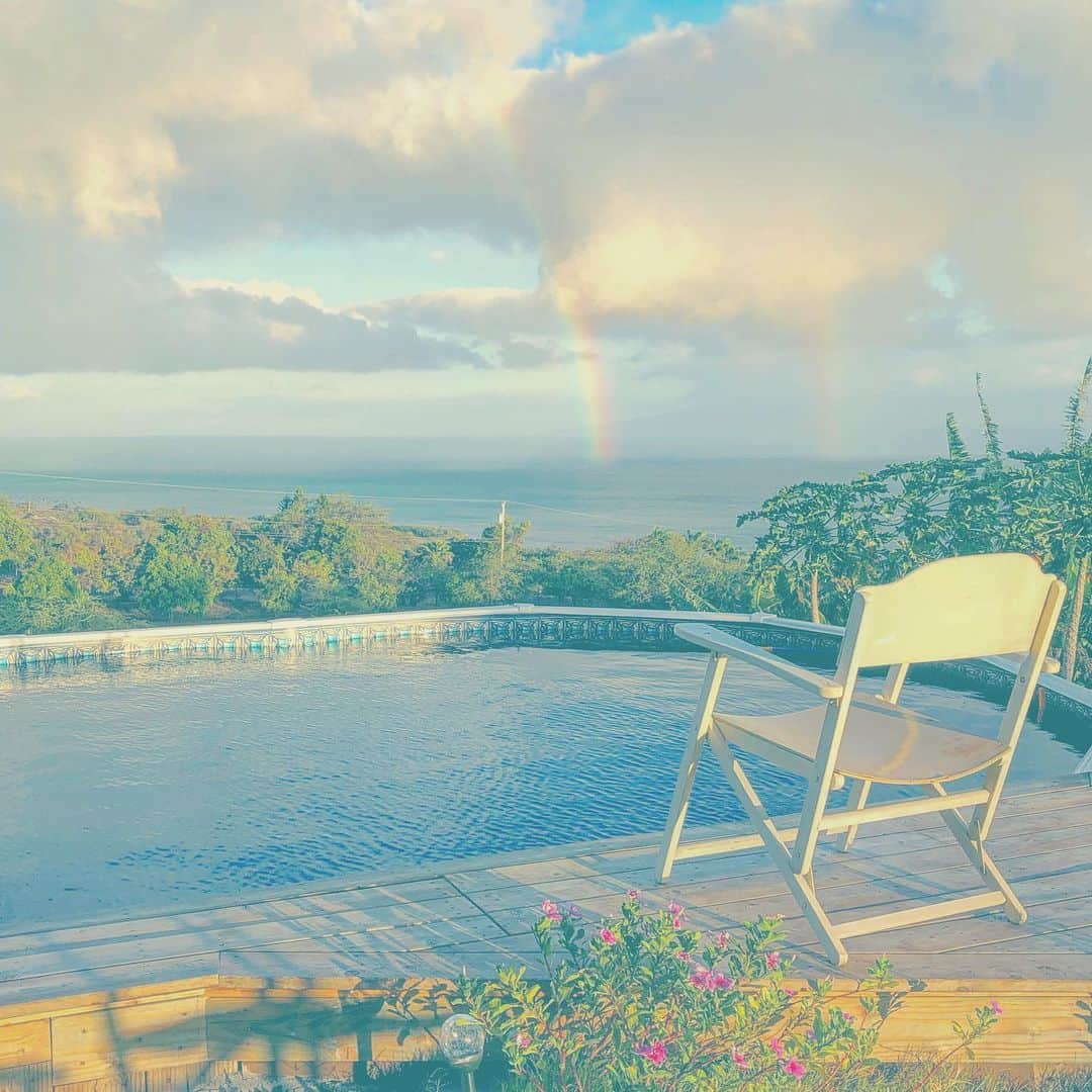 山崎美弥子さんのインスタグラム写真 - (山崎美弥子Instagram)「Wonderful Seat to See Rainbow  虹を見るための素敵な席。」6月14日 17時07分 - miyakoyamazaki
