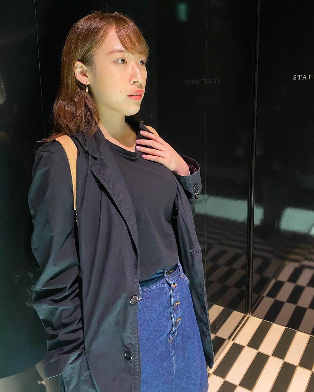 宮島小百合さんのインスタグラム写真 - (宮島小百合Instagram)「#staffonly  すぎる  #ナチュラル  #私服 久しぶりの 外 ✌🏻✌🏻 #マスク #必需品  #無加工 #推し」6月14日 18時10分 - sayuri_kakaka