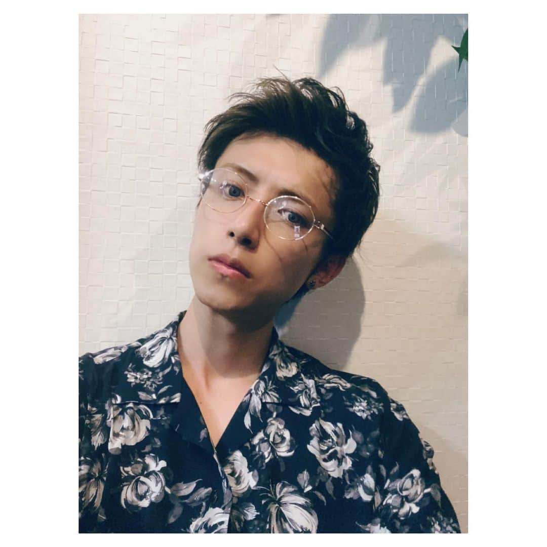 岸本勇太さんのインスタグラム写真 - (岸本勇太Instagram)「@apishshunfujihara  久々トーンダウン👦🏻 #apish#apishginza#hairsalon#japan #instahair#instafashion」6月14日 20時03分 - yuta_kishimoto