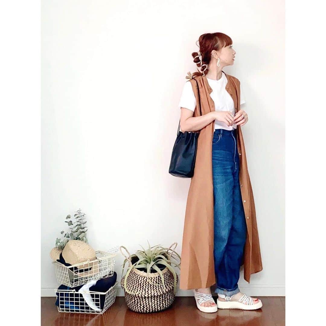 rainbowkwok2さんのインスタグラム写真 - (rainbowkwok2Instagram)「#wear更新 ☝︎ TOPにURL載せてます ．．．．．．✈︎ . . . #code #outfit #ootd . . . 詳しくは#wear で見てね♥︎ wear account → sizu0618 . . . #MINEBY3MOOTD #mamagirl #コーデ #コーディネート #ファッション #今日の服 #今日のコーデ #ママファッション #ママコーデ #ママスタイル　@urban_research #URBANRESEARCH#アーバンリサーチ」6月14日 20時16分 - sizu_oksam