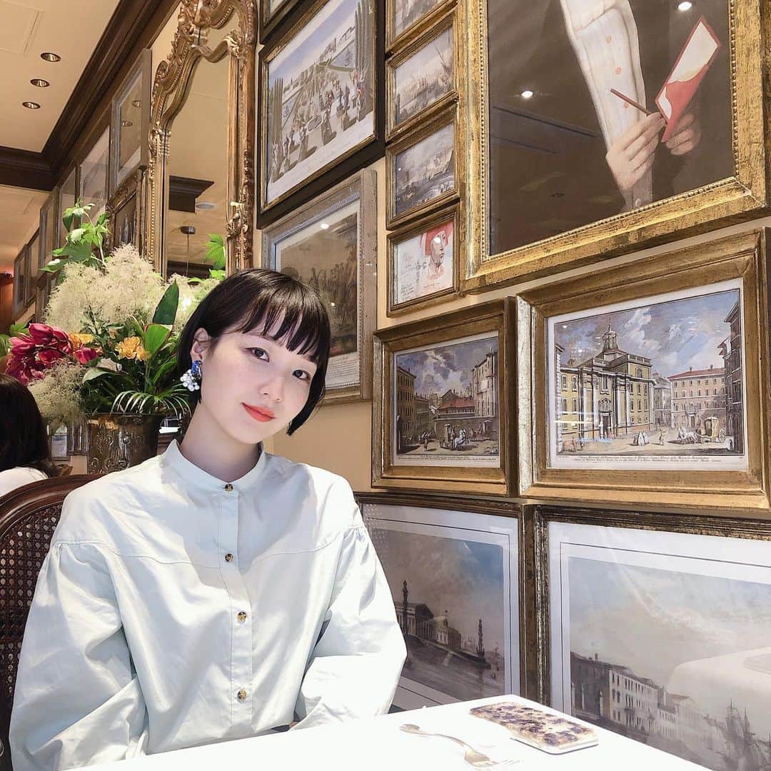 真山朔のインスタグラム：「👶 ドライヤー楽なの最高🙌 #ショートボブ」