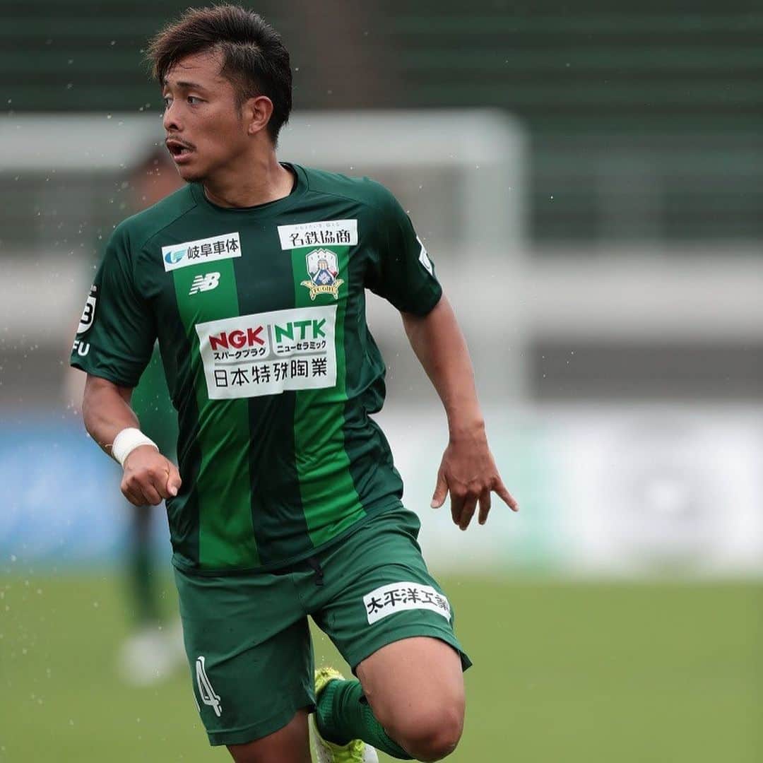 会津雄生のインスタグラム：「・ Training match⚽️ #fcgifu #会津雄生」