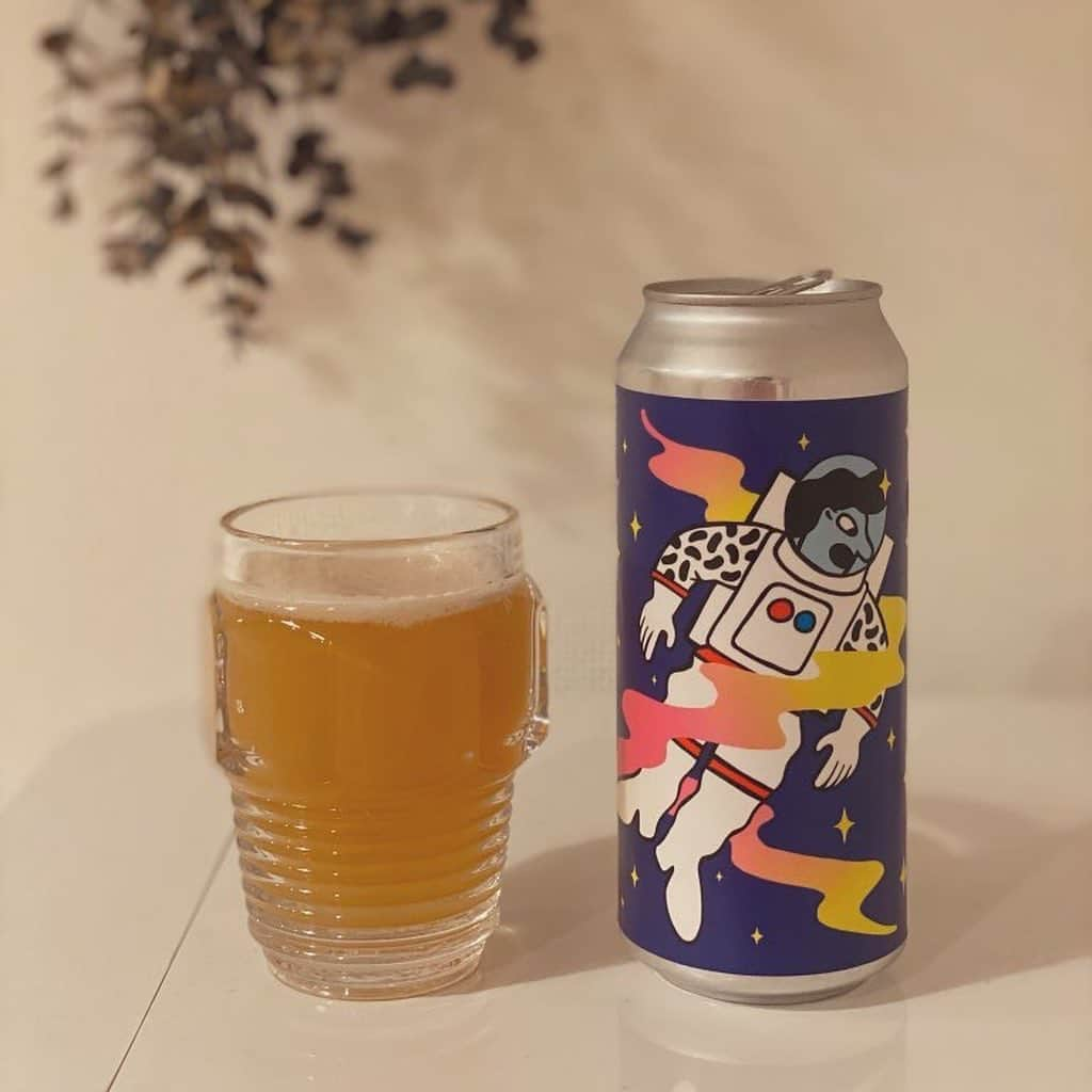 藤岡みなみさんのインスタグラム写真 - (藤岡みなみInstagram)「マイブーム、かわいいビール🍺﻿ 「飲みに行ったとおもえば…」という便利な言い訳でいろいろ注文してしまう。﻿ ﻿ ミッケラーのStaff Magicianがいちばん好み🍺﻿ ﻿  #ビール #Mikkeller #nekonihiki」6月14日 21時11分 - fujiokaminami