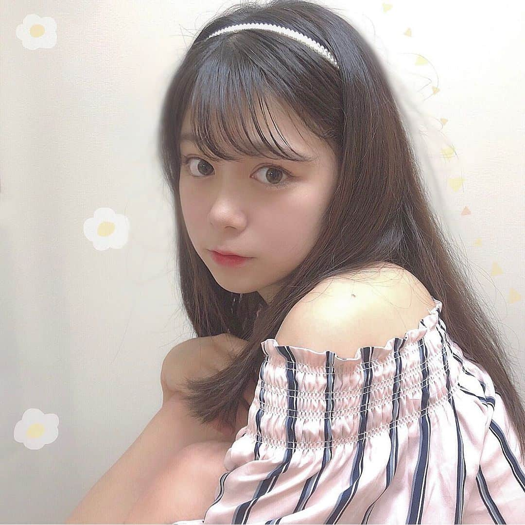 熊谷真里（まりくま）さんのインスタグラム写真 - (熊谷真里（まりくま）Instagram)「． ． bankuma🧸🎀 ． ． 最近のカラコン紹介 ‪☺︎‬ 前までは、ブルー系やグレー系にハマってたけど 最近ブラウン系にまたハマってる〜！！ ． #flanmy さんの #きなこロール を 使ってるよ（´-`）.｡oO ふんわりしたきなこカラーで ナチュラルに透明感のある上品な雰囲気に なるからスキー！！🥰 ． ． ． いつもいいね＆コメントありがとうございます🧸🎀 ． ． #まりくま #Popteen #手書き加工 #手書き #ljk #03 #カラコン #カラコンレポ #カチューシャ #メイク  #肩にかくれホクロ 🙂」6月14日 21時11分 - maritsupe0208