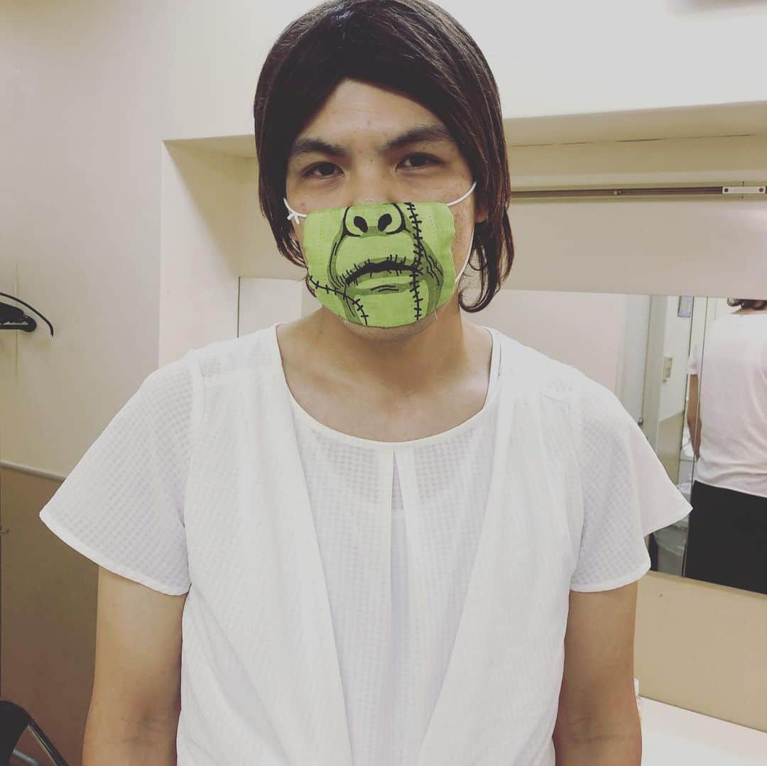 藤田崇之さんのインスタグラム写真 - (藤田崇之Instagram)「WEL ONLINEあざした！ #ワタナベエンターテインメント #WEL ONLINE #最笑クランメイト #新ハモ藤田 #四千ばし #ファイサン藤田 #プレゼントチェックばし #回線復旧作業中　Aマッソ村上氏 #既製品とマッチしすぎた　ロビソン北澤氏 #これが楽しい1日」6月14日 21時26分 - huaiyasanda