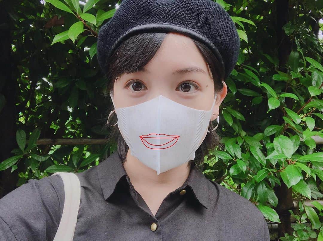 のインスタグラム：「自然光はいい。」