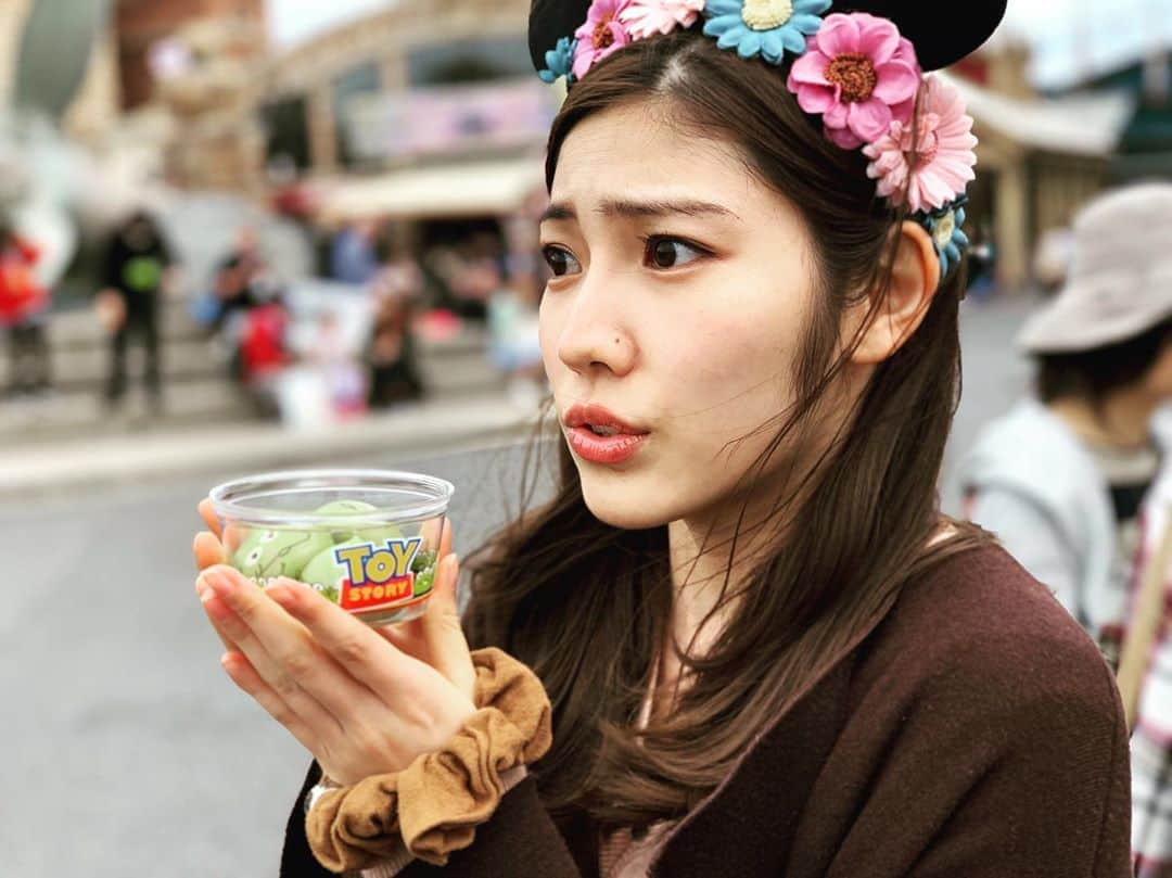 立石晴香さんのインスタグラム写真 - (立石晴香Instagram)「夢の国行きたいなぁ🏰✨ #お姉ちゃんカメラ  去年のGWです☀️ 最近　#可愛い嘘のカワウソ が好きだと言ったらガチャガチャしてこれが出たよ！って写真くれたりカワウソ情報くれるお姉ちゃん撮影📷✨ 気持ちが嬉しい、いつもありがとう☺️💓 皆さん週明けは気温が上がるみたいなので体調お気をつけくださいね🐯❤️」6月14日 21時34分 - haruka_tateishi