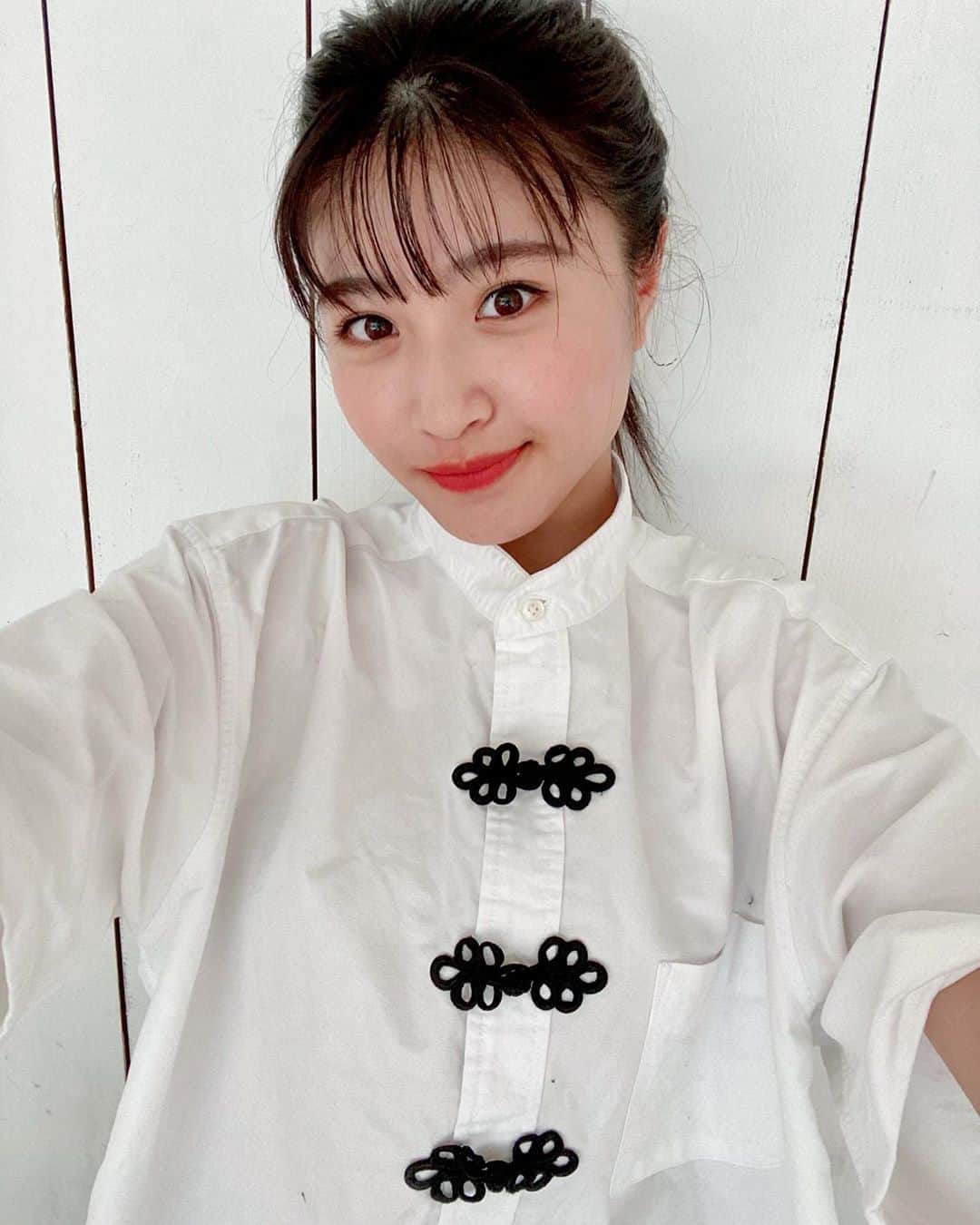 若林真帆のインスタグラム：「🐼🇨🇳❕ #チャイナトップス」