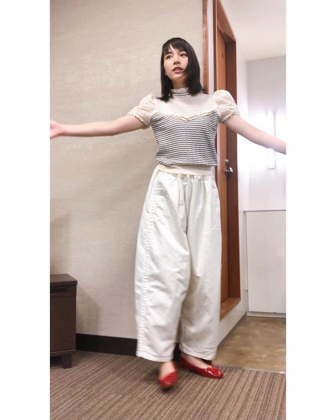 のん（能年玲奈）さんのインスタグラム写真 - (のん（能年玲奈）Instagram)「ラジオ聞いてくれましたか？ 酢豚にパイナップル、給食ででましたか？ #のんのにっぽんのごはん #joqr #文化放送」6月14日 21時45分 - non_kamo_ne