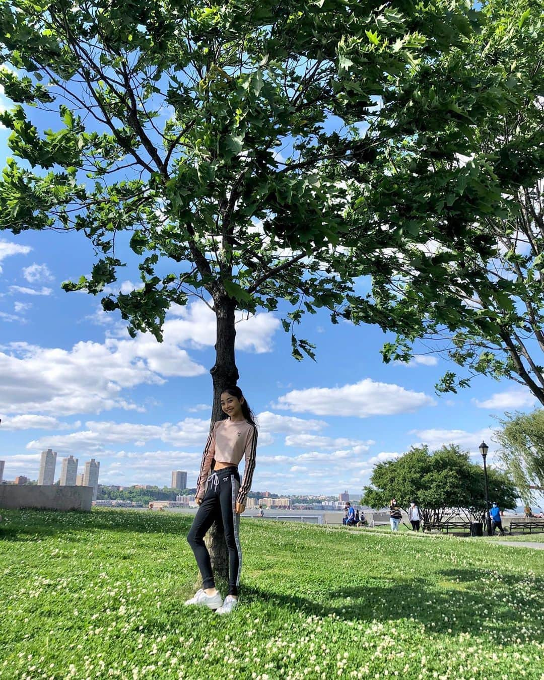 中野怜美さんのインスタグラム写真 - (中野怜美Instagram)「Nature always wears the colors of the spirit🍃🦋💕」6月14日 23時07分 - reminakano