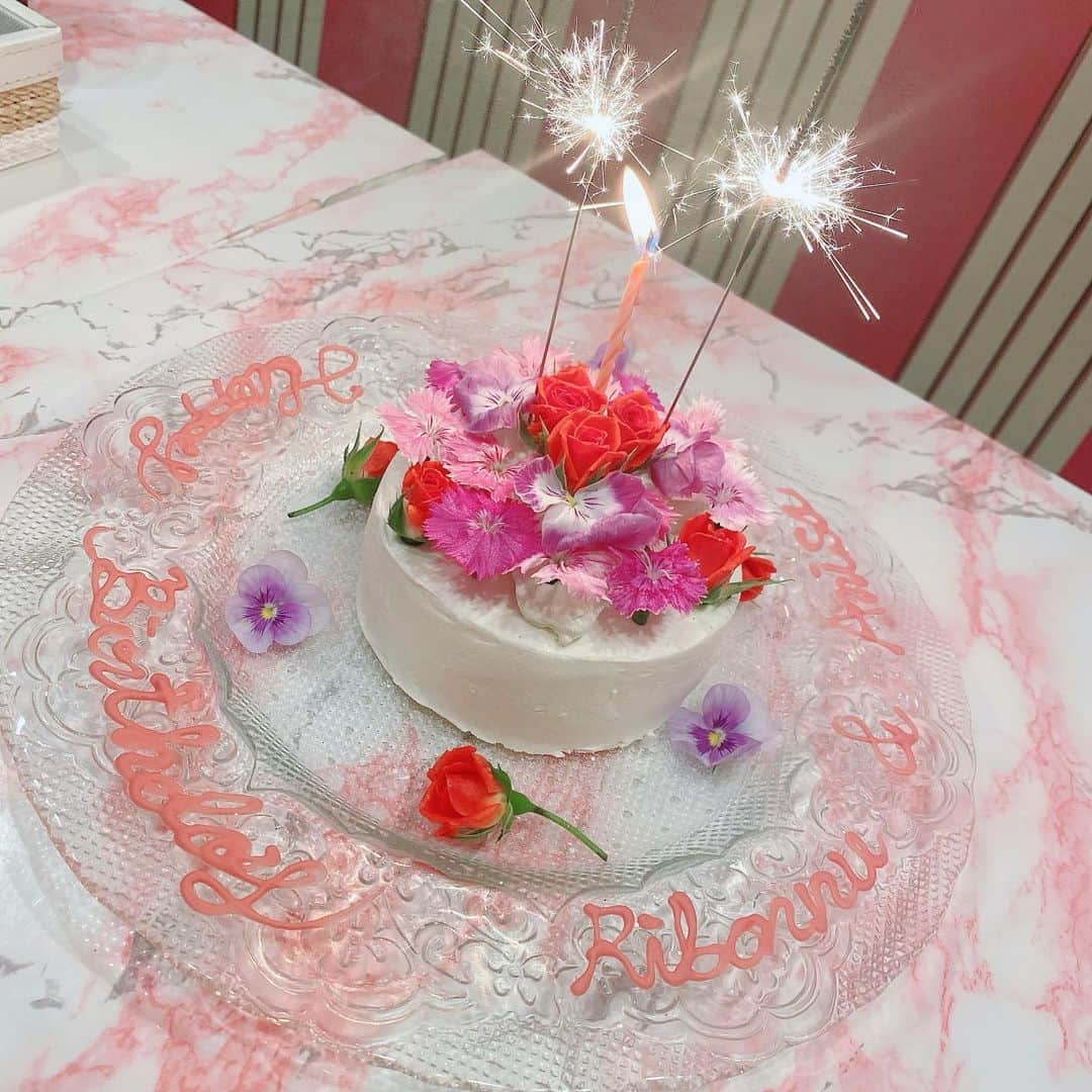神沢有紗さんのインスタグラム写真 - (神沢有紗Instagram)「食べ物全部に食べれるお花のってて可愛かった🥰」6月14日 23時19分 - arisa_kanzawa