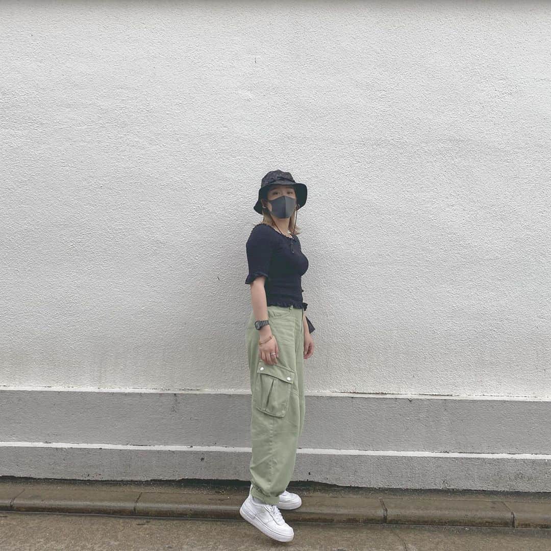 acaneのインスタグラム：「#たろ服 #ぽっちゃりがいる生活 ・ 更新率は上がっているけれども、 内容は薄くなっていないかい？ ・ #newera #bershka #nike #code #fashion #ootd」