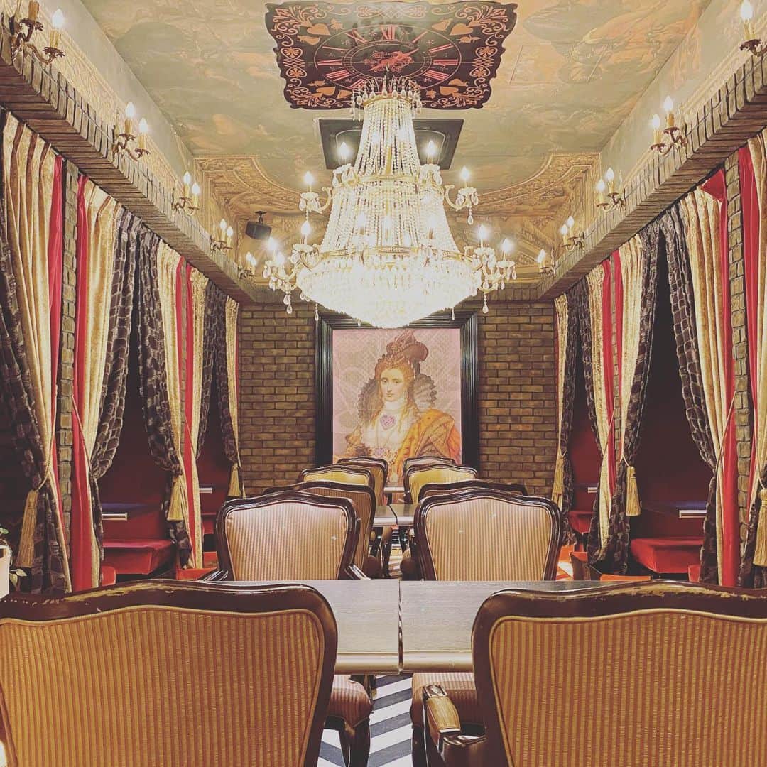 アリスのファンタジーレストランのグルメインスタ