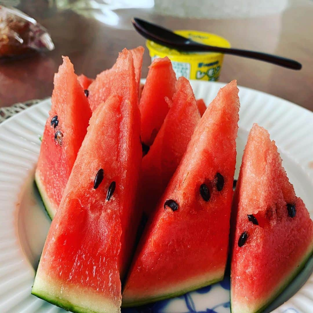 金村義明さんのインスタグラム写真 - (金村義明Instagram)「朝昼飯！のがみのしょくぱん🍞 明太子＆小倉あんこ乗せ！ 夢黒小玉スイカ🍉 超超超劇劇劇うままままままし 月曜日毎日放送ラジオへ」6月15日 9時44分 - yoshiaki_kanemura