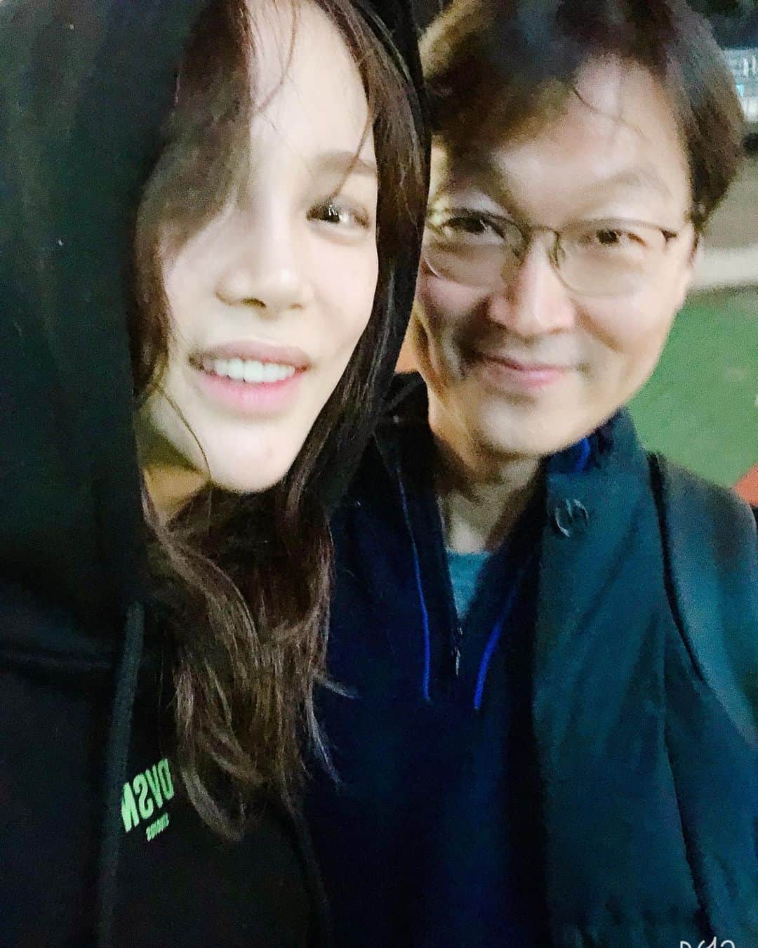 パク・シヨンさんのインスタグラム写真 - (パク・シヨンInstagram)「막방보면서 뒤적인 사진들..첫 리딩날....그날 그때 그시간 잊혀지지가 않네요 감사합니다 배려쟁이 감독님 너털웃음 지태오빠 수다짝꿍 보영씨 이외 모든분들 “찾았다 내 사람들.......” 감사합니다♥️ #화양연화」6月15日 2時18分 - l.h.mom