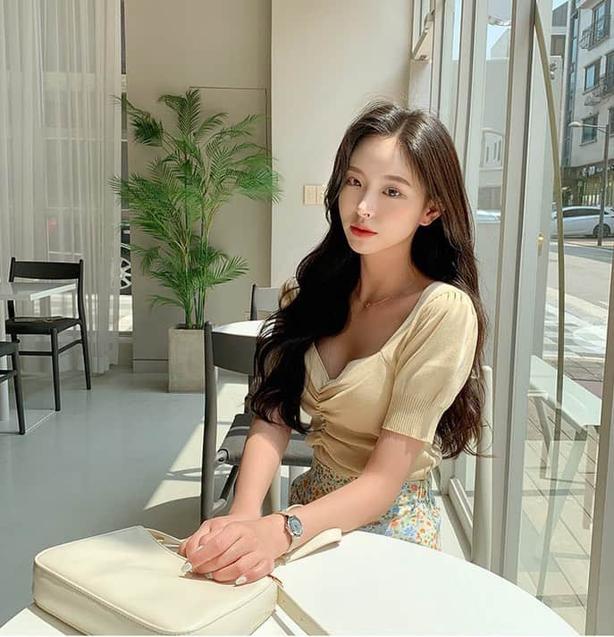 Chuuのインスタグラム：「Good morning🍃」