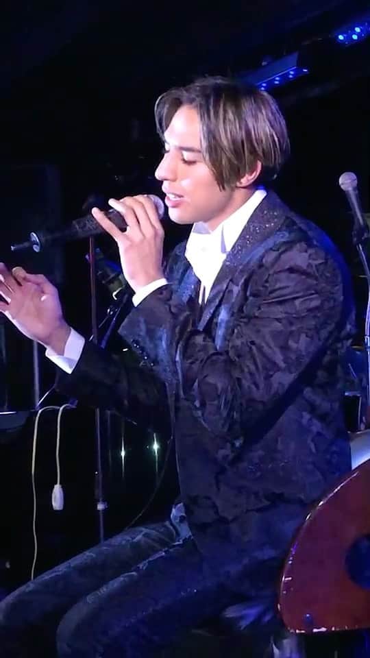 當間ローズのインスタグラム：「京都ライブ懐かしい〜😊 もう長い事liveしてない、、、 早く出来たらいいな〜^ ^  #當間ローズ  #ラテン  #ハーフ  #モデル #湖西市 #toumarose #singer #Artist #Model #Tokyo #japan #Brazilian #brasil  #japanese #italian #fashion #fitness #muscle #body #workout #sexy」
