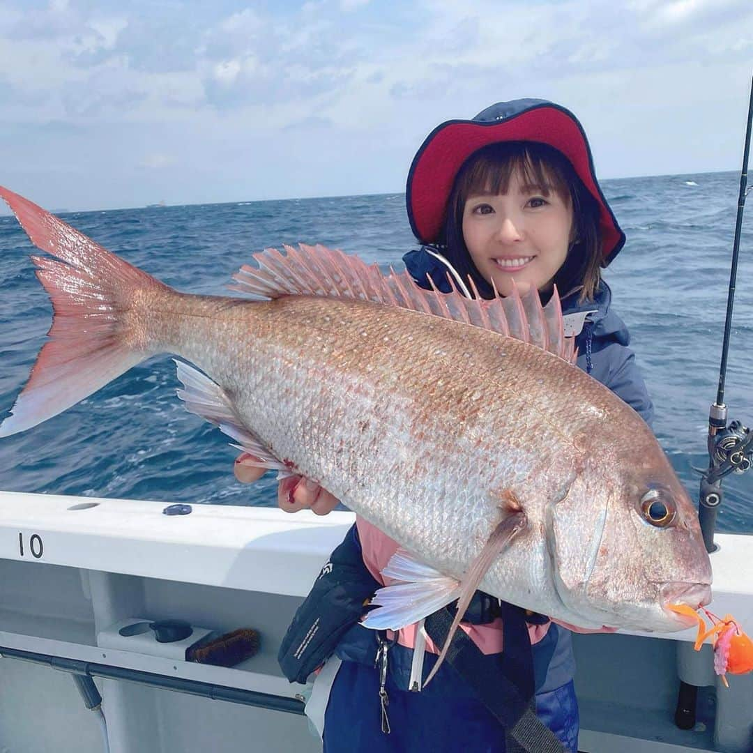 井上直美さんのインスタグラム写真 - (井上直美Instagram)「緊急事態宣言前の最後に行った釣りは外房タイラバでした。おもいっきり釣りが出来るまであともう少しですね。 　#釣り　#釣りガール　#タイラバ　#真鯛　#とみ丸　#勝浦　#テイルウォーク　#サンヨーナイロン　#イチカワフィッシング　#釣り好きな人と繋がりたい  #井上直美　#なおチンぎょ」6月15日 18時28分 - naochingyo