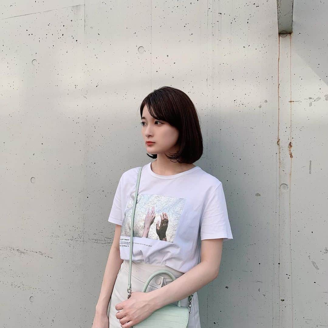 織田奈那さんのインスタグラム写真 - (織田奈那Instagram)「髪染めました💇‍♀️ @kei0926 さんにカラーとカットしていただきましたー いつもありがとうございます✨  チョコレートみたいな色だよー🍫🍫 とっても気に入ってる👍」6月15日 19時34分 - odanana924