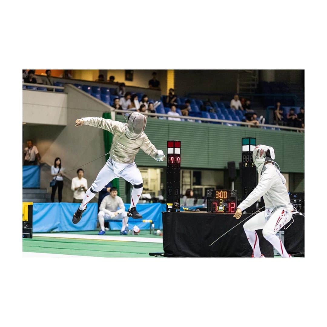 徳南堅太さんのインスタグラム写真 - (徳南堅太Instagram)「﻿ ﻿ ﻿ Fly away﻿ ﻿ ﻿ ﻿ ﻿ ﻿ ﻿ ﻿ ﻿  #jump #fly #away #jet #photo #fencing」6月15日 19時35分 - tokunan