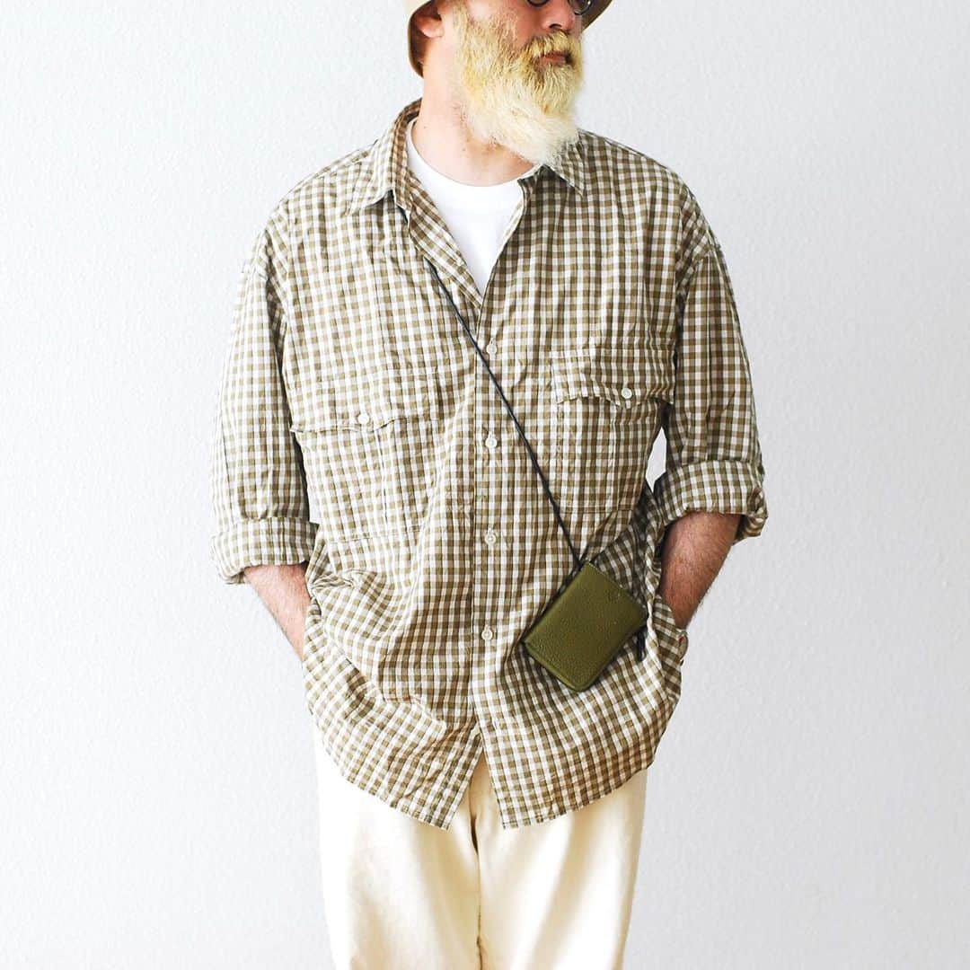 wonder_mountain_irieさんのインスタグラム写真 - (wonder_mountain_irieInstagram)「_ Porter Classic / ポータークラシック "ROLL UP TORICOLOR GNGHAM CHECK SHIRT" ¥35,200- _ 〈online store / @digital_mountain〉 https://www.digital-mountain.net/shopdetail/000000011253/ _ 【オンラインストア#DigitalMountain へのご注文】 *24時間受付 *15時までのご注文で即日発送 *送料無料 tel：084-973-8204 _ We can send your order overseas. Accepted payment method is by PayPal or credit card only. (AMEX is not accepted)  Ordering procedure details can be found here. >>http://www.digital-mountain.net/html/page56.html  _ #PorterClassic #ポータークラシック _ 本店：#WonderMountain  blog>> http://wm.digital-mountain.info/blog/20200510-1/ _ 〒720-0044  広島県福山市笠岡町4-18  JR 「#福山駅」より徒歩10分 #ワンダーマウンテン #japan #hiroshima #福山 #福山市 #尾道 #倉敷 #鞆の浦 近く _ 系列店：@hacbywondermountain _」6月15日 10時44分 - wonder_mountain_
