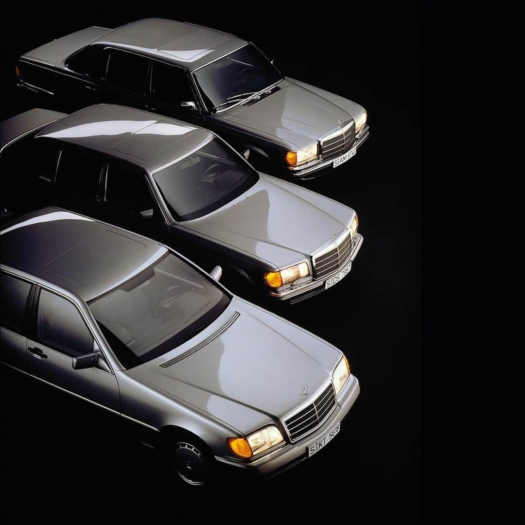メルセデス・ベンツさんのインスタグラム写真 - (メルセデス・ベンツInstagram)「The color silver on a car is elegant and timeless – as demonstrated by three generations of the Mercedes-Benz S-Class. #MBclassic #W116 #W126 #W140 #MercedesBenz #daimler #backinthedays #thebestornothing via @mercedesbenzmuseum」6月15日 11時00分 - mercedesbenz