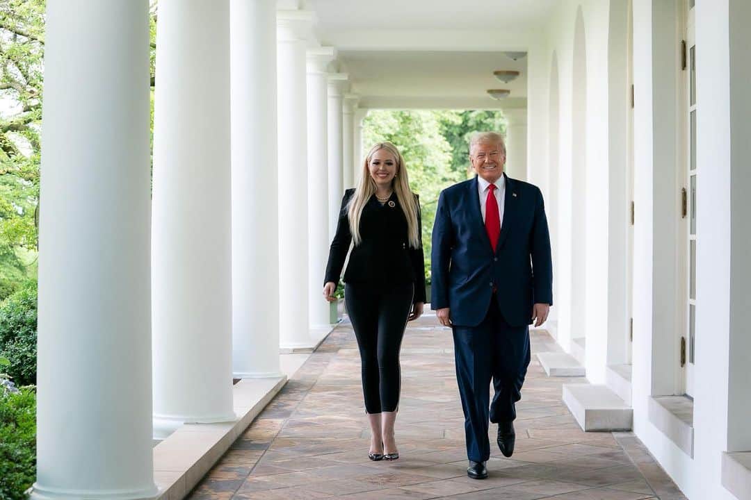ティファニー・トランプのインスタグラム：「Happy Birthday Dad! @realdonaldtrump I’m so grateful for your love and guidance. I love you!」