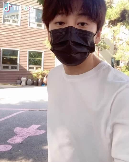 のインスタグラム：「고기집아 왜 닫았니ㅜ」