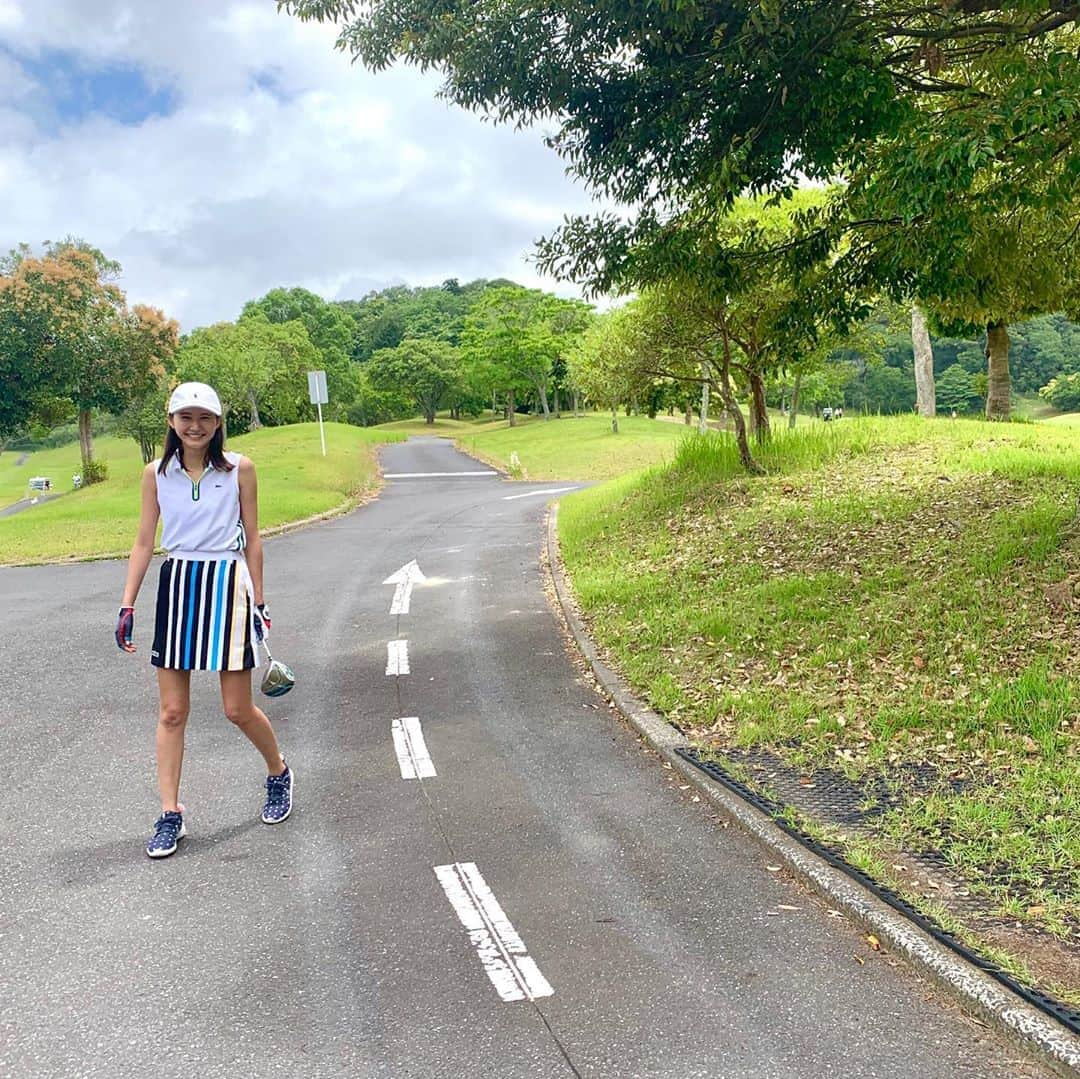 美優さんのインスタグラム写真 - (美優Instagram)「連日ゴルフDay2🏌️‍♀️﻿ ﻿ パターの調子が私にしては良く、﻿ 前日にゴルフして体が動くのか…﻿ 全体的にもいい感じでした☺️﻿ ﻿ この日は少し曇っていたので、運動するには﻿ 快適な天気☁️✨﻿ ﻿ ﻿ #golf #ゴルフ #ゴルフウェア #ゴルフ女子 #⛳️ #golfwear #enjoygolf #大人の部活 #ゴルフ部 #골프 #골프스윙 #高尔夫 #高尔夫球　#ゴルフコーデ」6月15日 13時04分 - miyu11_20