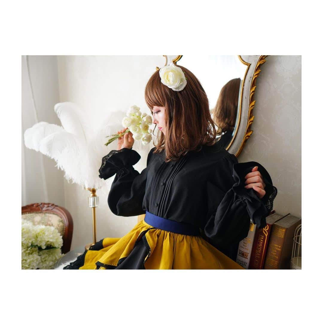 ワンピース専門店 Favoriteさんのインスタグラム写真 - (ワンピース専門店 FavoriteInstagram)「バタフライスリーブの大人上品ブラウス http://favorite-one.co.jp/ffai004black ✳︎✳︎✳︎✳︎✳︎✳︎✳︎✳︎✳︎✳︎✳︎✳︎✳︎✳︎✳︎✳︎✳︎✳︎✳︎✳︎✳︎✳︎✳︎✳︎✳︎✳︎✳︎✳︎ #蝶々 #蝶デザイン #バタフライスリーブ #大人 #蝶ブラウス #ブラウス #favorite #フェイバリット #ワンピース専門店 #サブカル #new #fasion #japanesegirl #個性派 #ポートレート #レイヤー #ポートレートモデル #japanesegirl #shirt #brouse #butterfly」6月15日 13時08分 - favorite_onepi