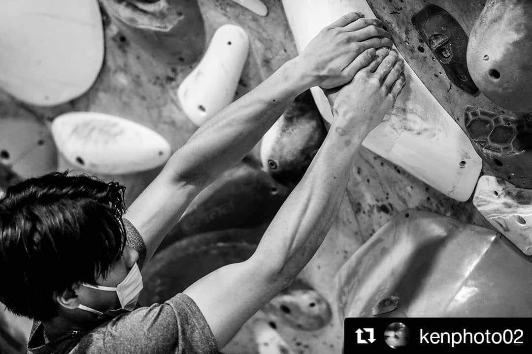 原田海のインスタグラム：「Always wear a mask...😷﻿ ﻿ #Repost @kenphoto02 (@get_repost)﻿ ・・・﻿ June 11,2020﻿ ﻿ #climber ﻿ #sportsphotography #climbing #bouldering#ボルダリング#photo#sports#canon#instagood#Likes#camera#beautiful#Japan#follow#art#cinema#human#picture#life#キヤノン#写真#カメラ#cinematicphotography#photographer」