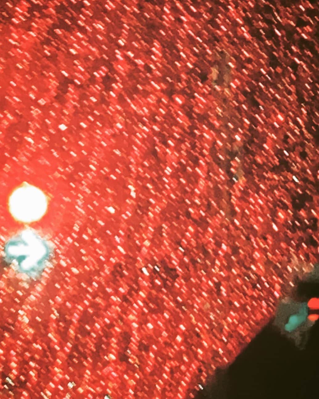 森彩乃さんのインスタグラム写真 - (森彩乃Instagram)「雨の夜、濡れた車のフロントガラス、赤信号とブレーキランプの光、決まって思い出すことは、ずっと私の心の中に。」6月15日 16時42分 - moriayano1119