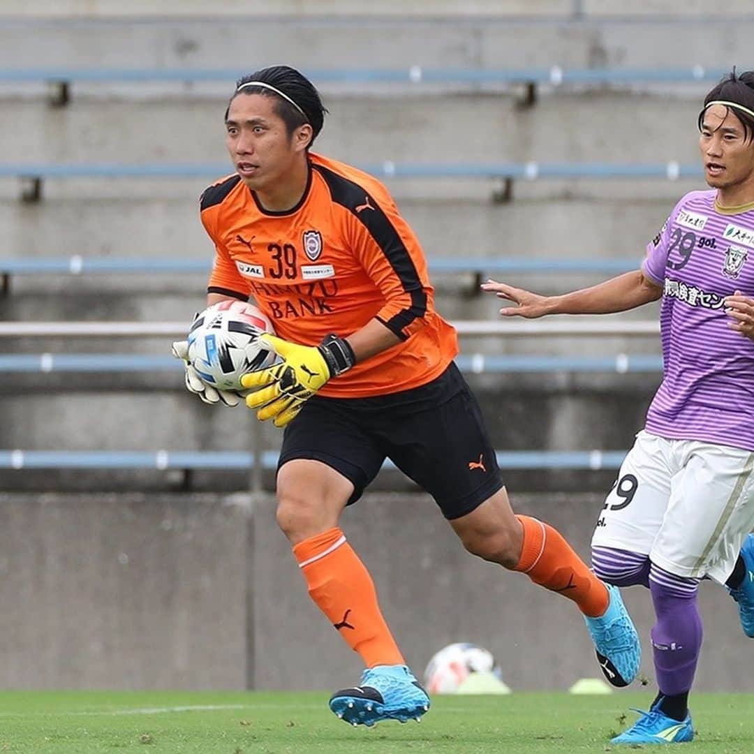 のインスタグラム：「vs藤枝MYFC  リーグ再開に向けていい準備します！  #清水エスパルス #藤枝MYFC #大久保択生」